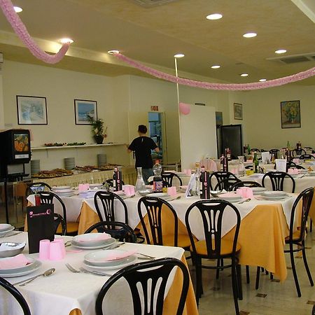 Hotel Madrid Rimini Eksteriør billede