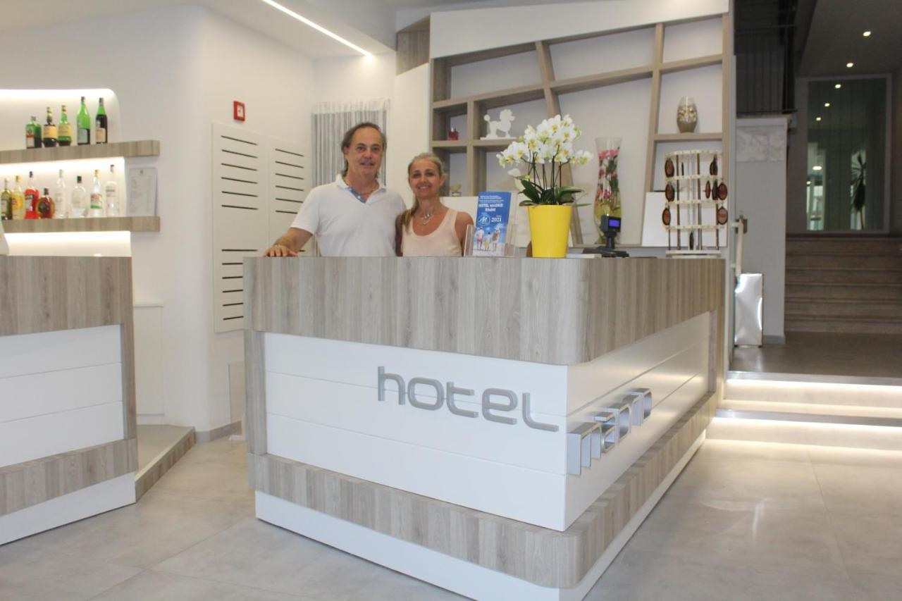 Hotel Madrid Rimini Eksteriør billede