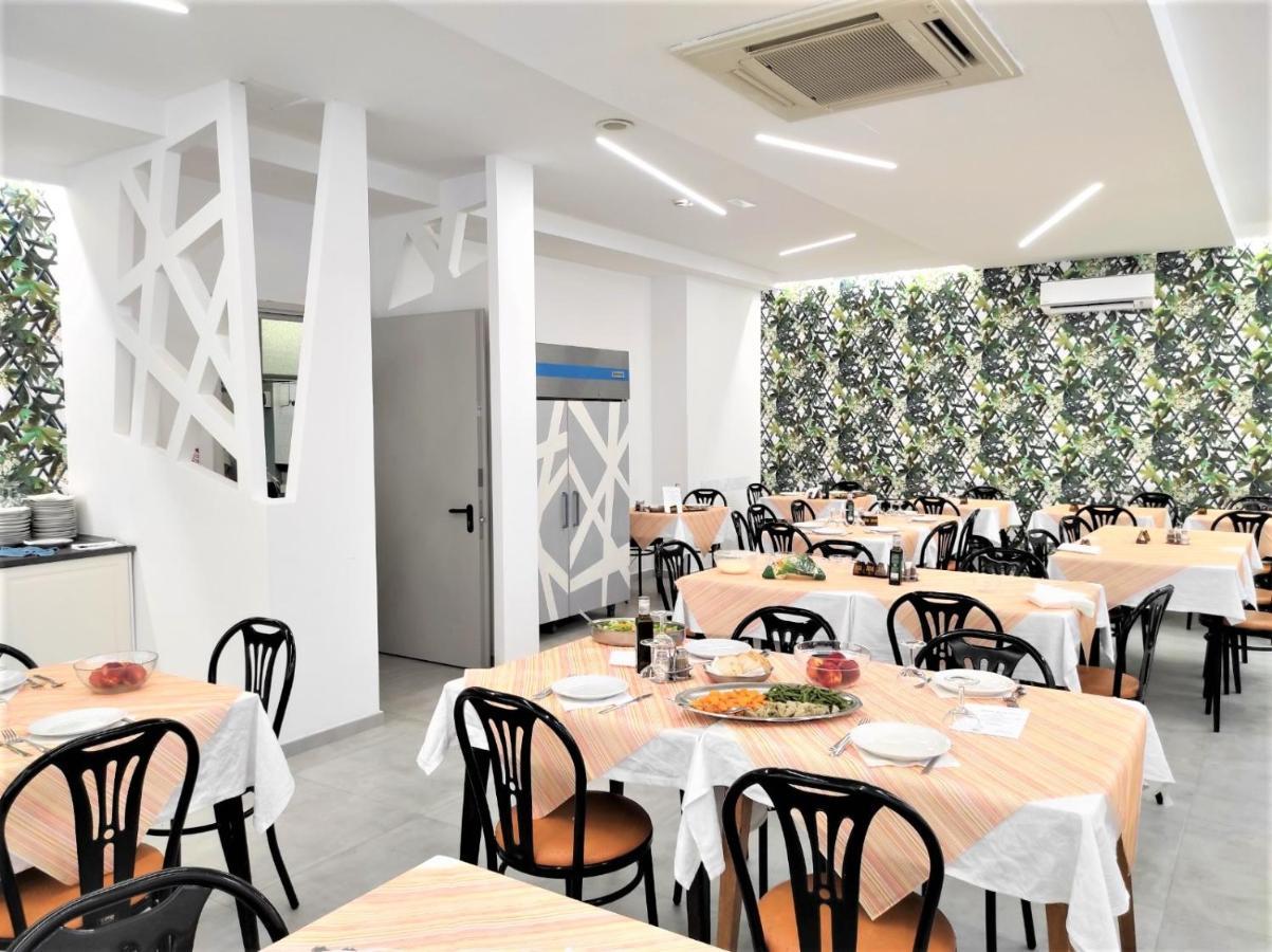 Hotel Madrid Rimini Eksteriør billede