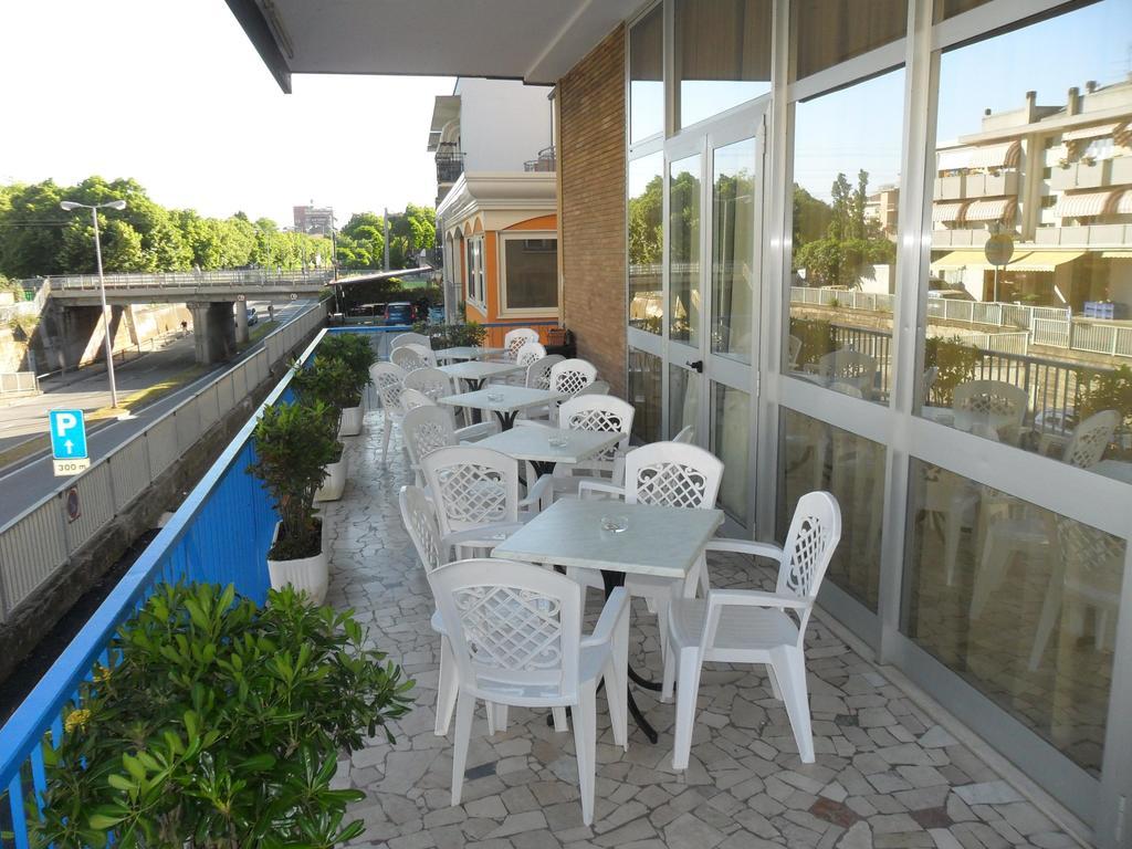 Hotel Madrid Rimini Værelse billede