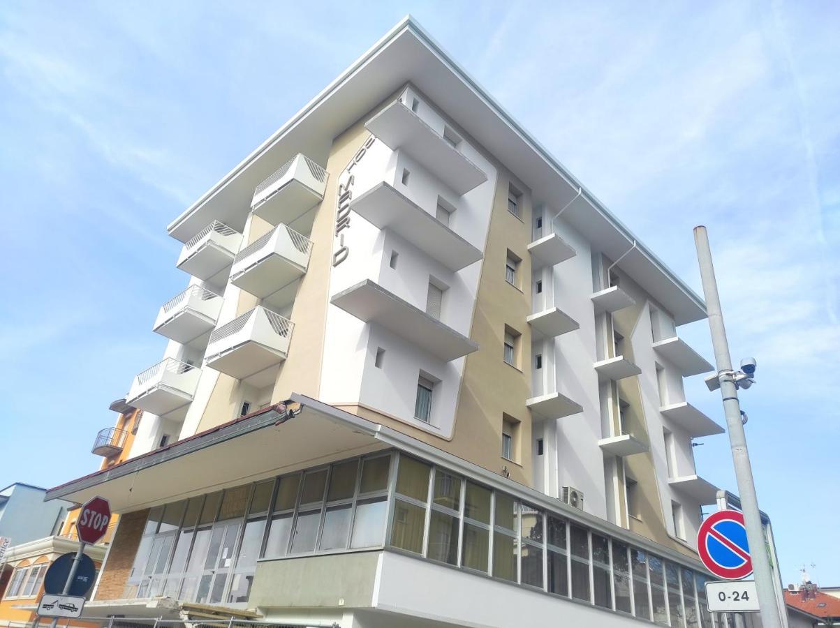 Hotel Madrid Rimini Eksteriør billede