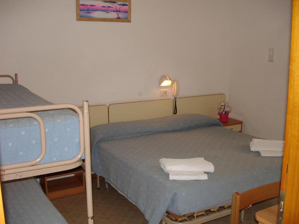 Hotel Madrid Rimini Værelse billede